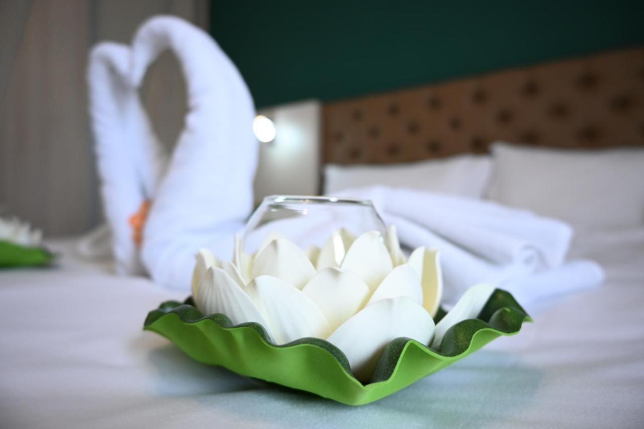 Gold Felicia Hotel บิโตลา ภายนอก รูปภาพ