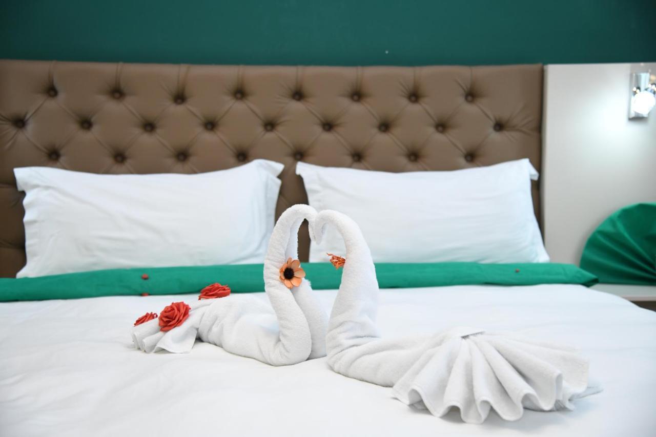 Gold Felicia Hotel บิโตลา ภายนอก รูปภาพ